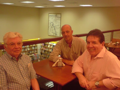 UUM BLOG DIFERENTE POR QUE INTELIGENTE: PARABÉNS A NEVALDO ROCHA…