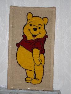 WINNIE L'OURSON REALISE SUR DE LE TOILE DE JUTTE