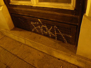 Budapest,  Szomory Dezső tér, Sütő utca, DEG, Deák Téri Evangélikus Gimnázium, tag, graffiti, Budapest, writer, Fióka, SAK