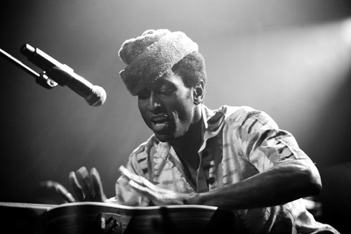 [Keziah+Jones+01.jpg]