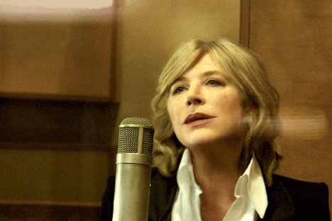 [Marianne-Faithfull---Easy-..gif]