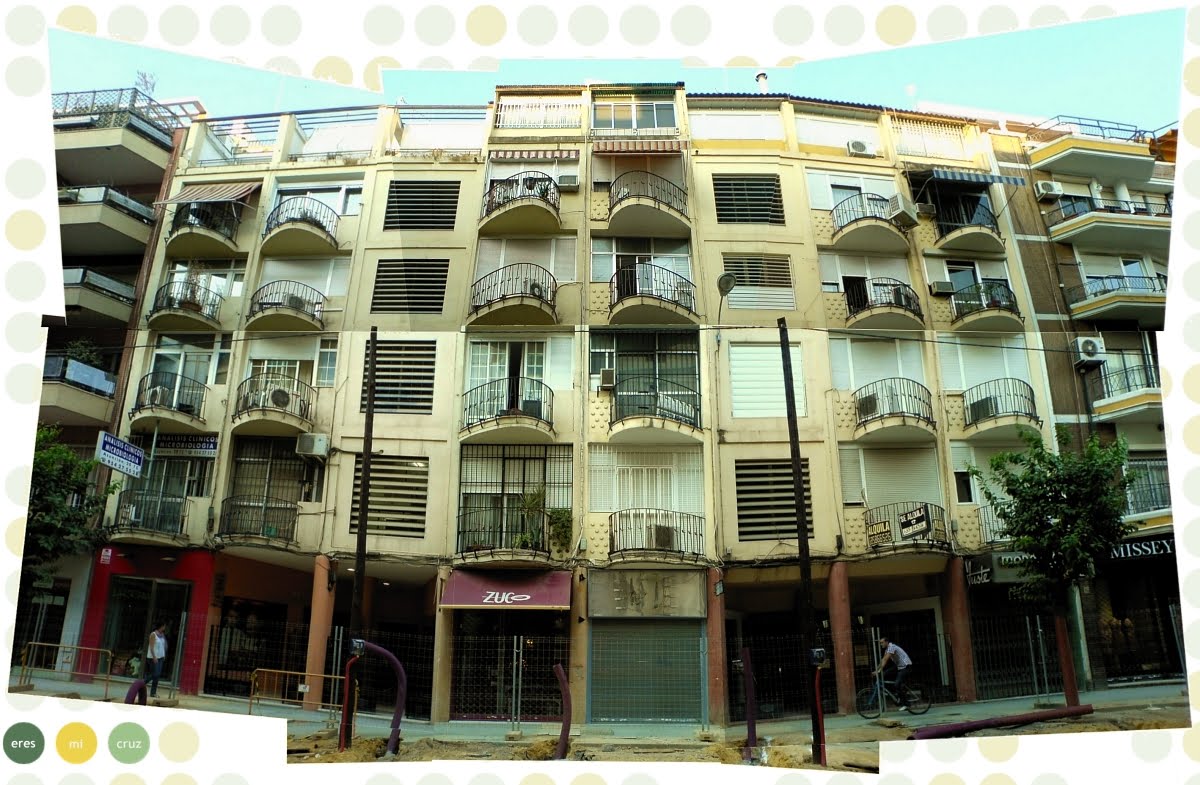 [edificio-la-loren.jpg]