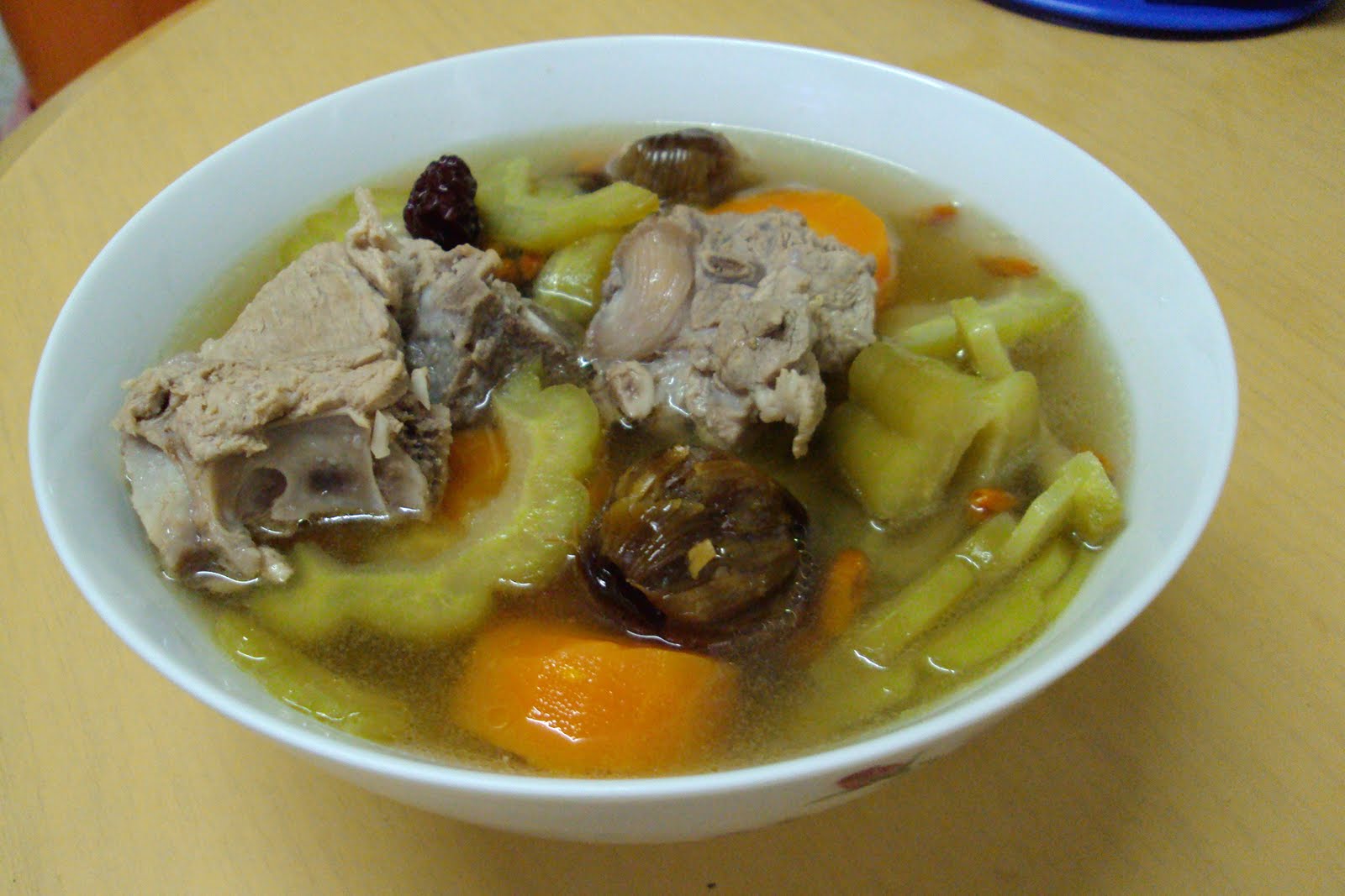 Bitter Gourd Soup (苦瓜汤)