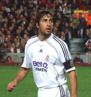 300px-Raul_Gonzalez_10mar2007.jpg