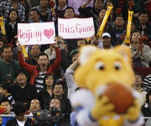 [67105_China_Basketball_Nuggets_Pacers_large.jpg]