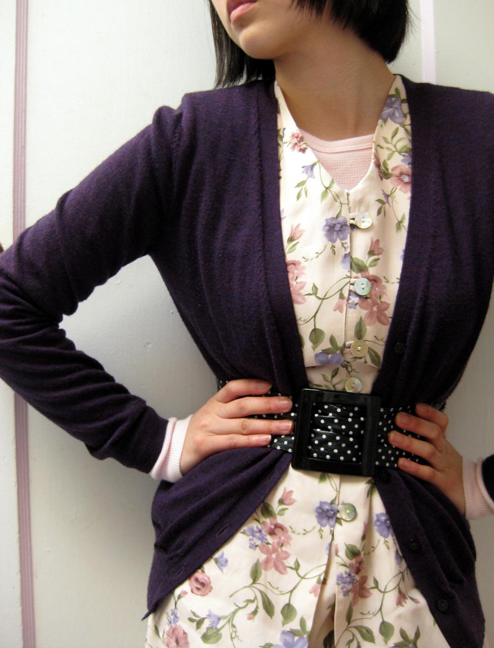 [ubiquitous-floral-dress-and-serious-boots-combo-detail1.JPG]