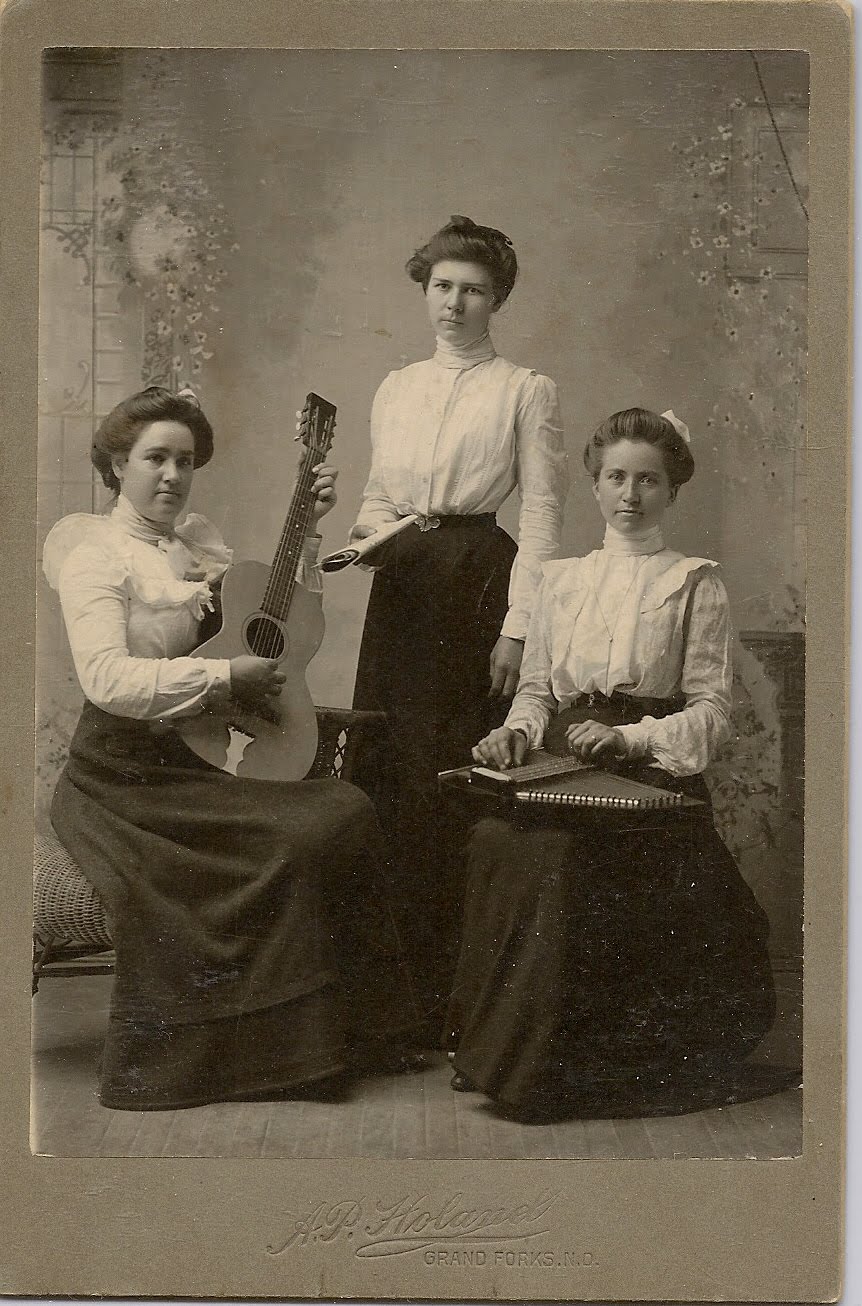 FringePop: Cabinet Card of Female Musicians