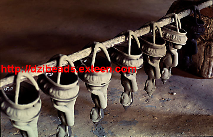 [N3018MahbudCstClyInvstmnts.jpg]