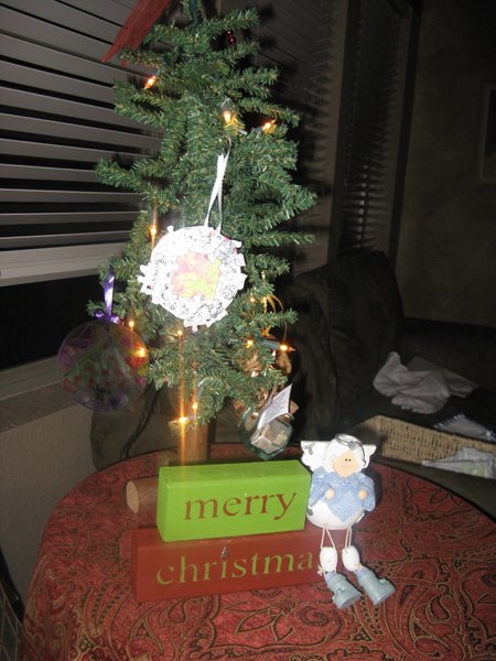 [christmas+tree+08.jpg]