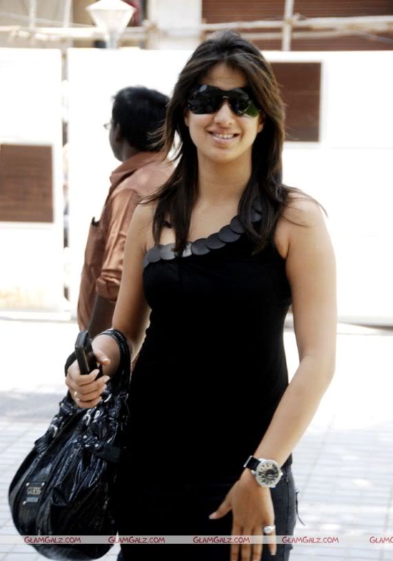 [laxmi_rai_black_19.jpg]