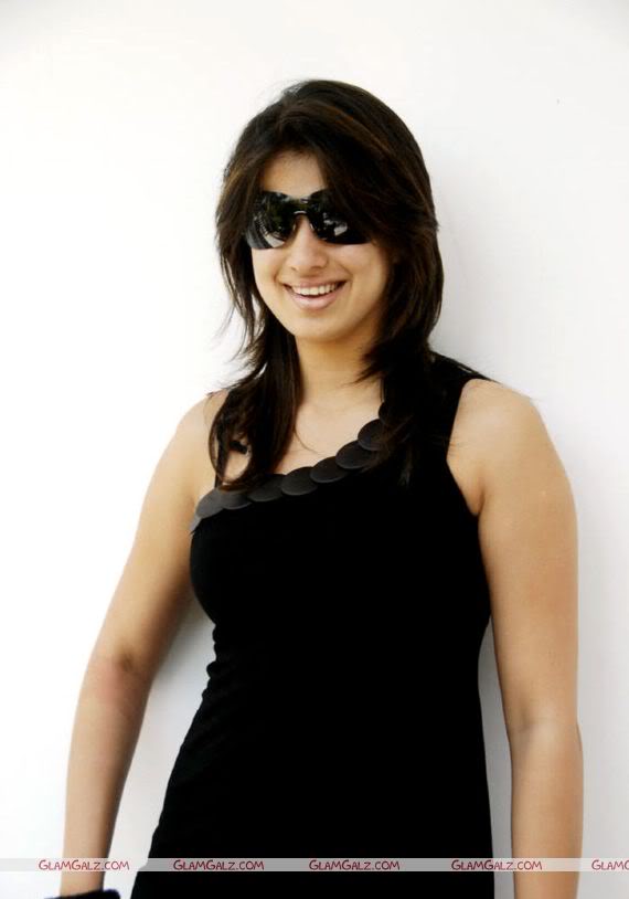 [laxmi_rai_black_15.jpg]