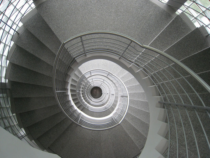 [Gallery_of_Amazing_Staircases_9.jpg]