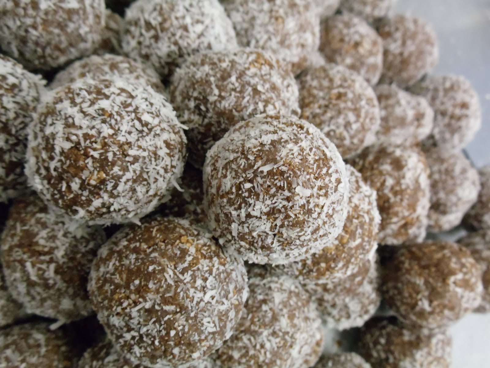 Yummy Temptations ORDER YOUR RUM BALLS!