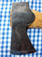 axe spoon maker
