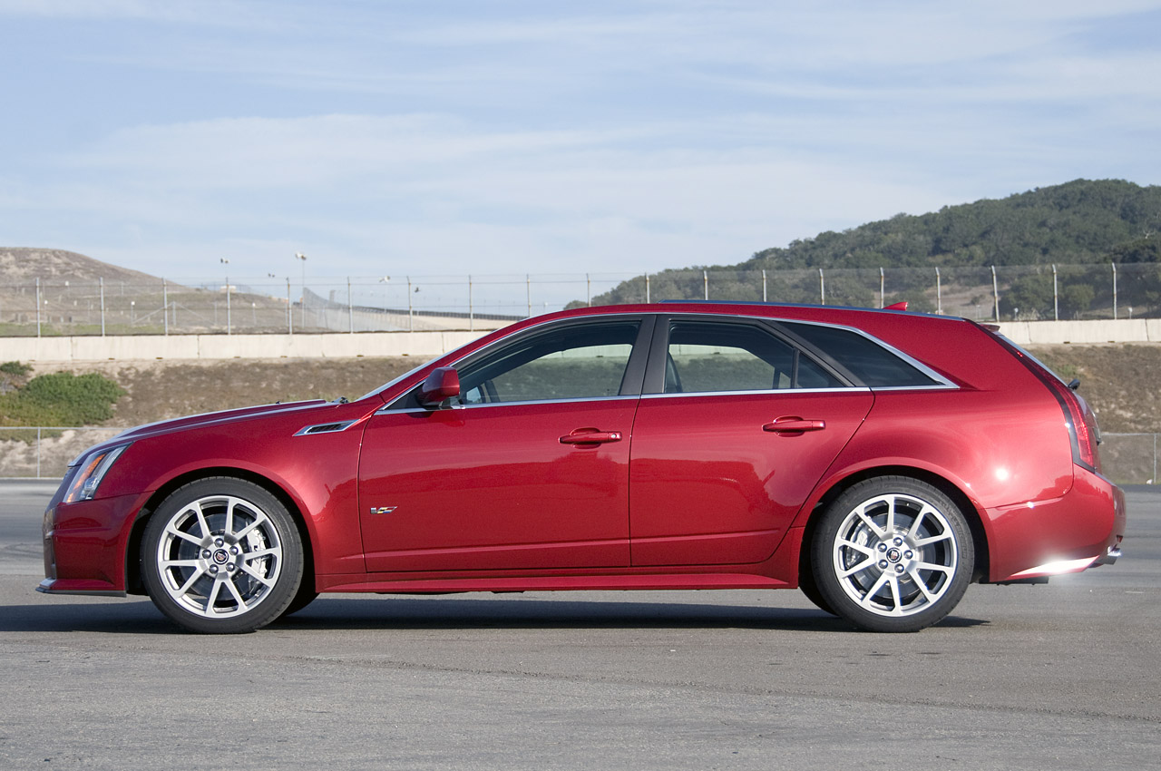 FIRST DRIVE 2011 CADILLAC CTS-V WAGON ~ Car and Style