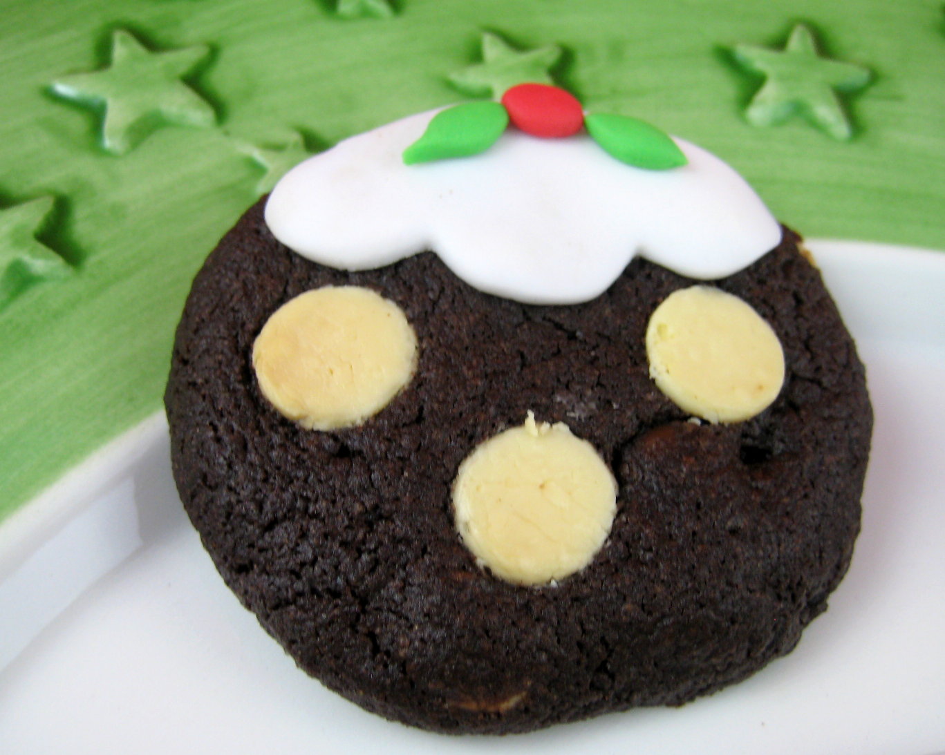 Bubble and Sweet Triple Chocolate Christmas Pudding Cookies