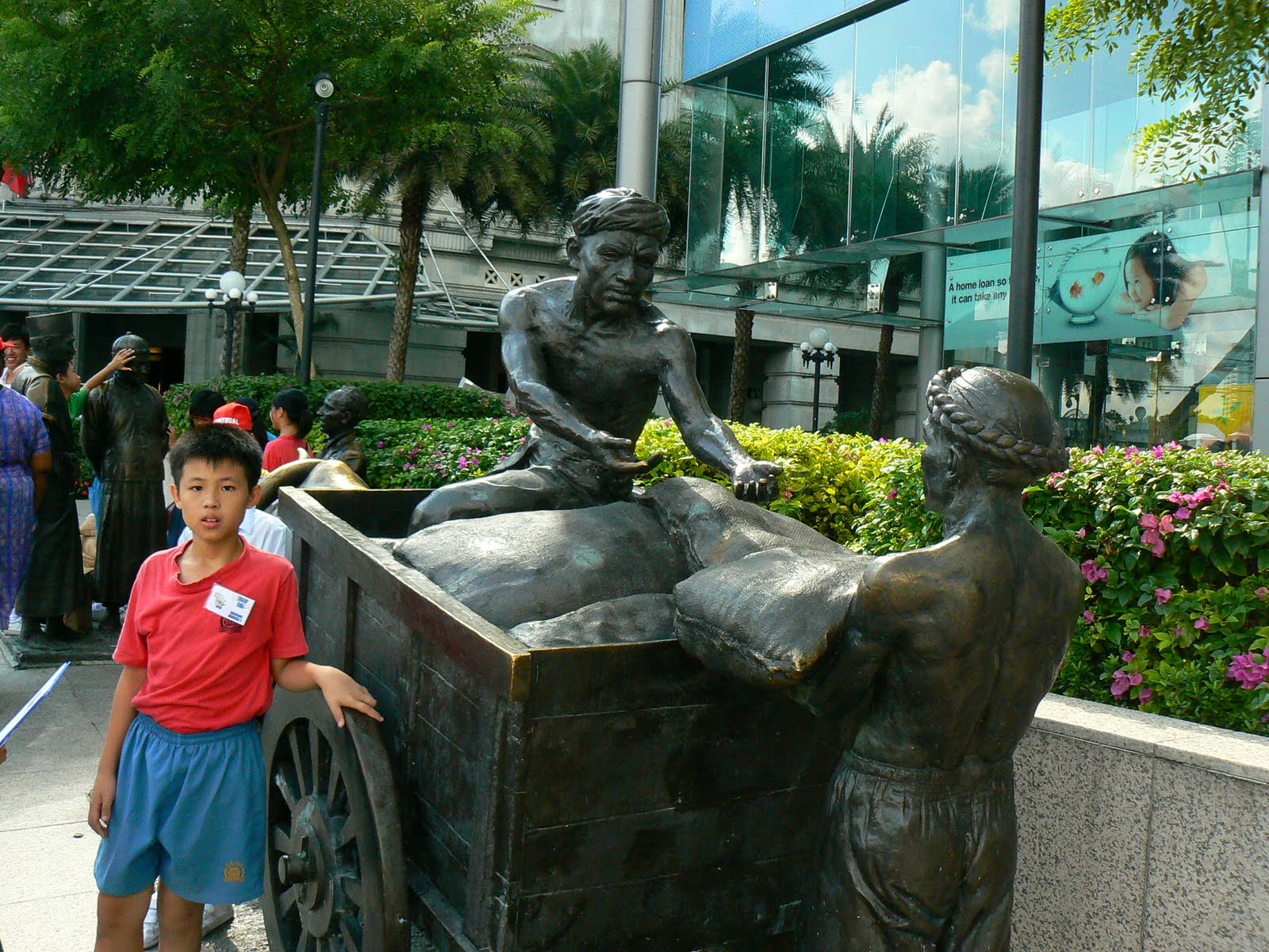 [6.+statuile+Singapore+istoric.JPG]