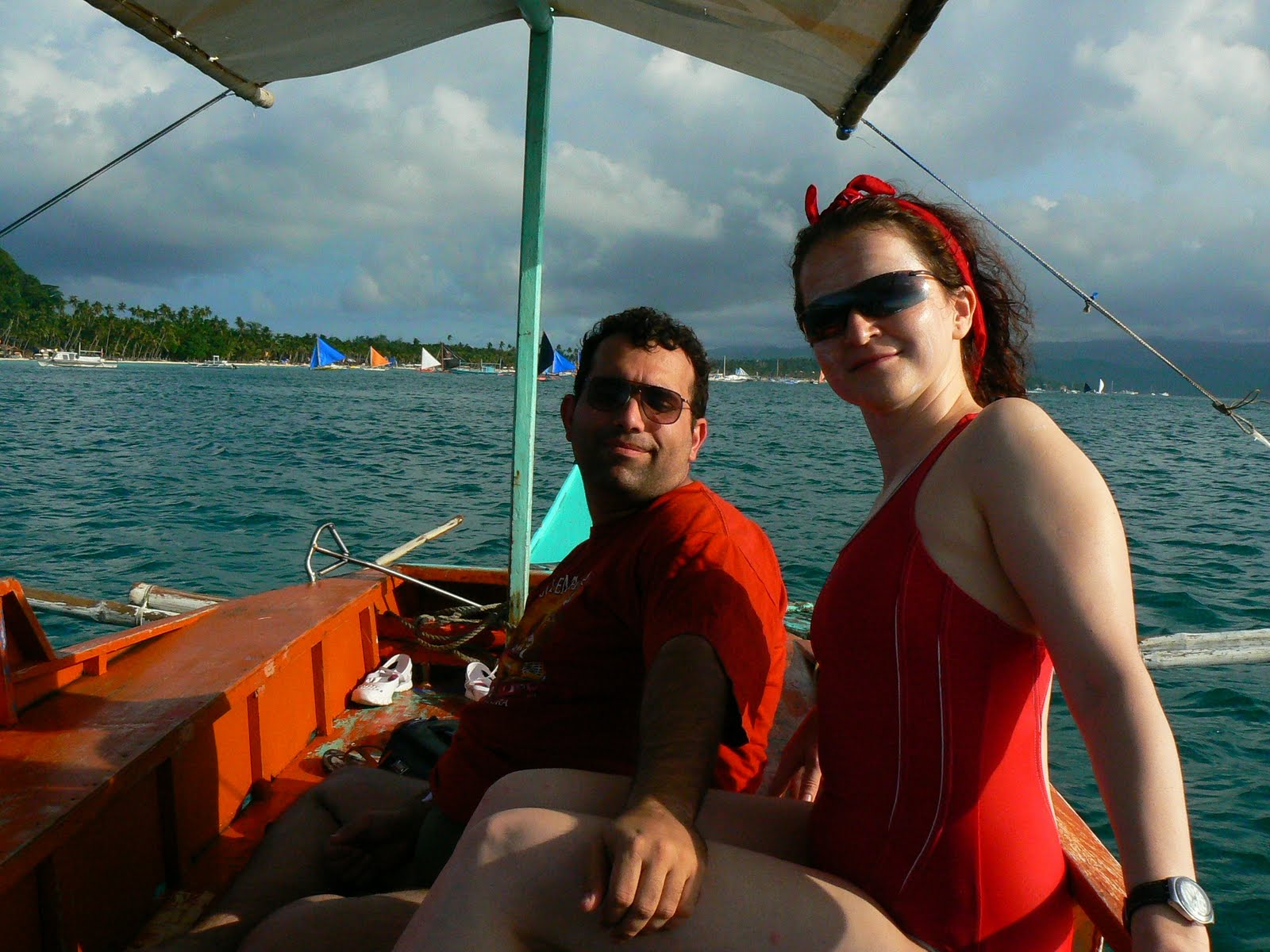 [12.+island+hopping.JPG]