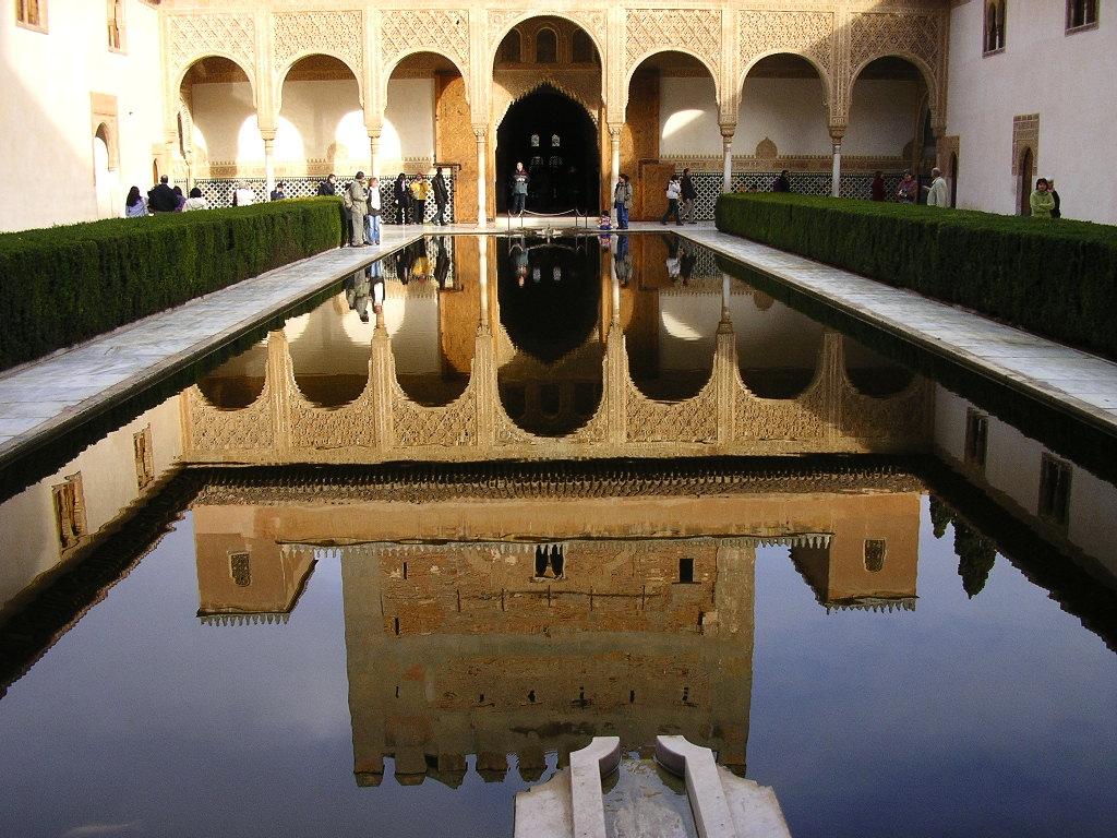 [2.+Alhambra+Granada.jpg]