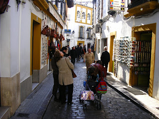 Imagini Cordoba: cartierul Juderia si magazine de suveniruri
