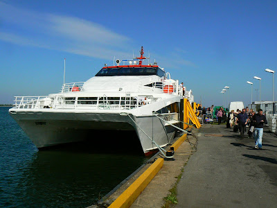 Obiective turistice Estonia: ferry Helsinki - Talinn in port