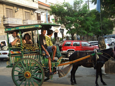 Obiective turistice Filipine: cu caleasca cu cai prin Intramuros