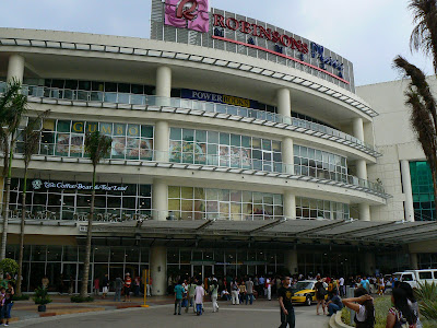 Shopping Filipine: Mall Robinson