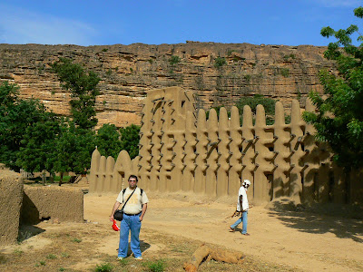 Obiective turistice Mali: moschee in Pays Dogon
