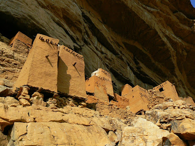 Obiective turistice Mali: granare din Pays Dogon