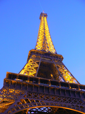 Obiective turistice Franta: turnul Eiffel Paris