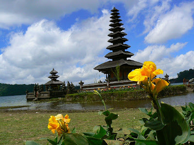 Obiective turistice Indonezia: templu balinez