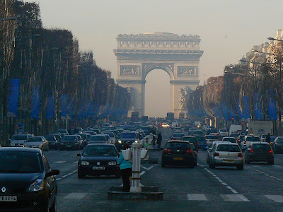 Imagini Franta: Arcul de Triumf si Champs Elysees, Paris