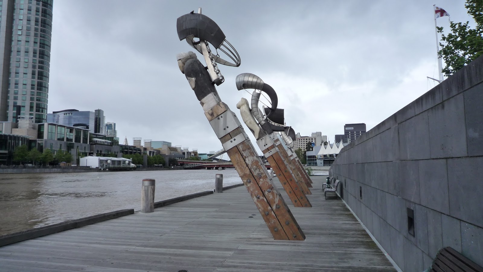 wrzosowe.pole Melbourne, rzezby uliczne 1