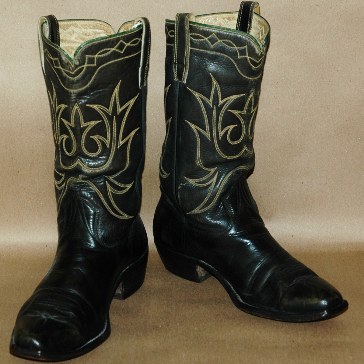 Rocket Ranch Roadhouse Antiques: Stewart Boots - Romero Boots...Then ...