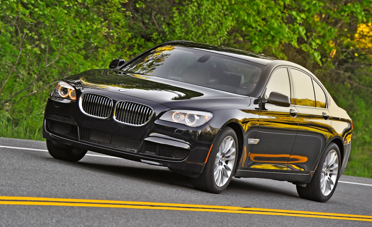 BMW 740i