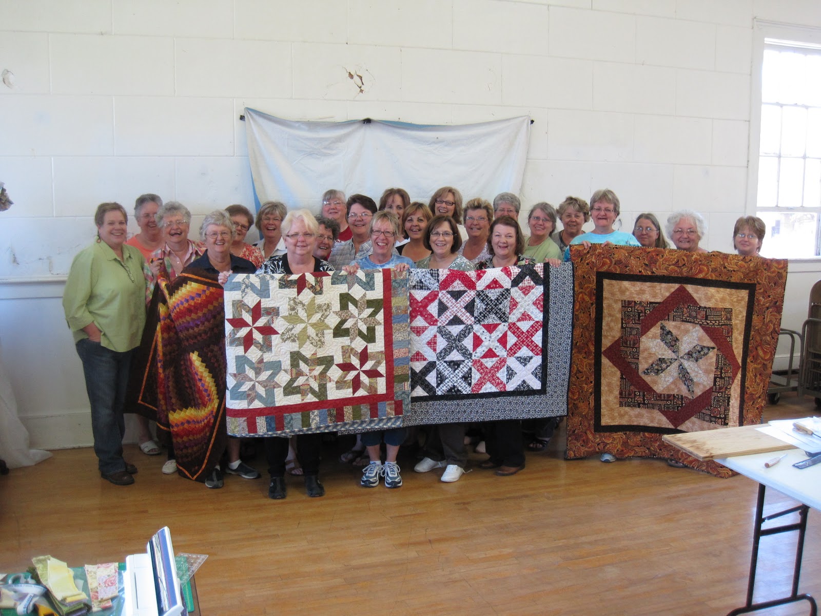 ADELE'S TALES QUILT RETREAT