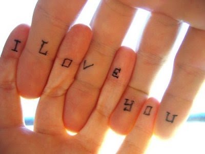 [love+fingers.jpg]