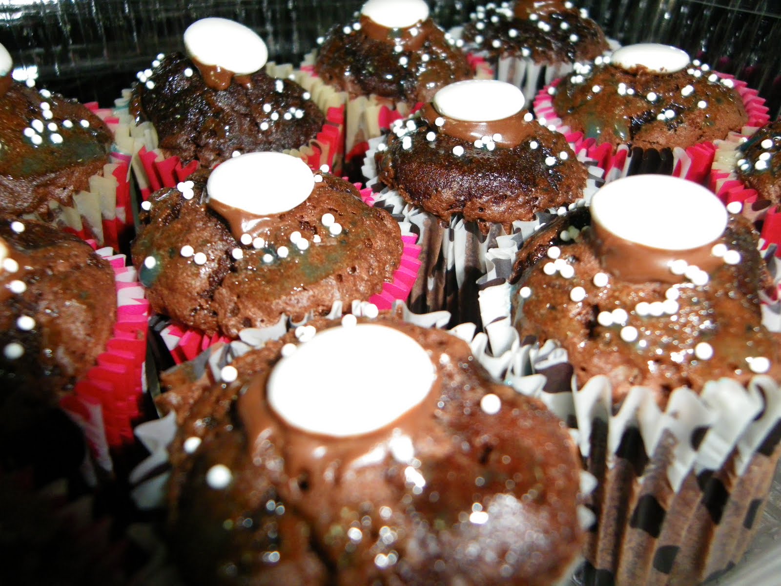 Dulces Suspiros......... Muffins de chocolate y yogur usando las