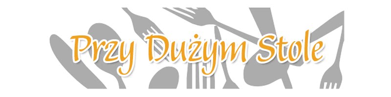 Przy dużym stole