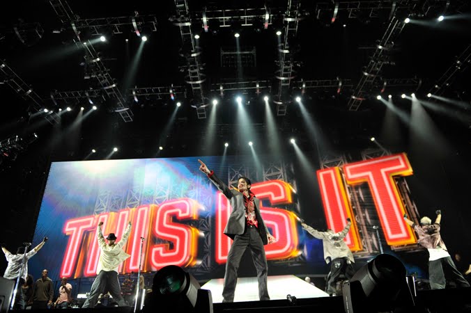 [MJ_ThisIsIt_3_L.jpg]