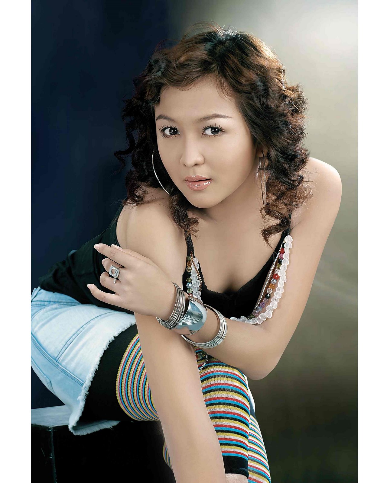 [89925_page_8_aug_122_106lo.jpg]