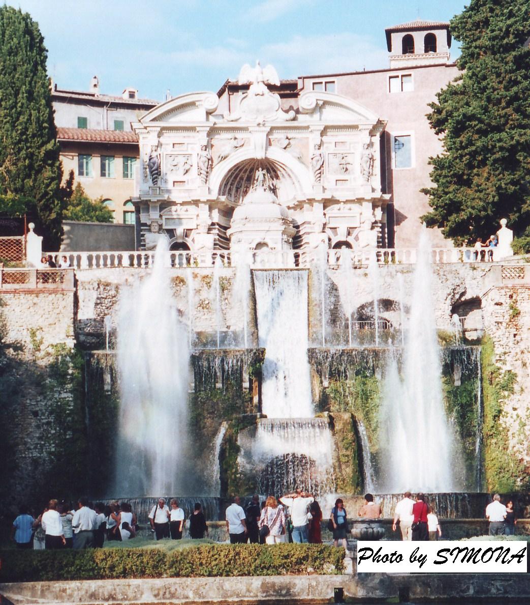Scene from Villa d'Este - Tivoli
