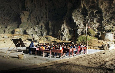 chinese-cave-school