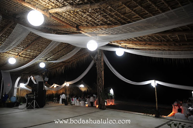 boda en playa, beach wedding, Oaxaca, México, Bodas Huatulco, Wedding Planner boda en playa, beach wedding, Oaxaca, México, Bodas Huatulco, Wedding Planner