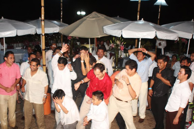 boda en playa, beach wedding, Oaxaca, México, Bodas Huatulco, Wedding Planner boda en playa, beach wedding, Oaxaca, México, Bodas Huatulco, Wedding Planner