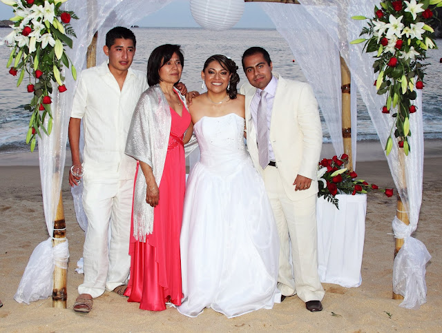 boda en playa, beach wedding, Oaxaca, México, Bodas Huatulco, Wedding Planner boda en playa, beach wedding, Oaxaca, México, Bodas Huatulco, Wedding Planner
