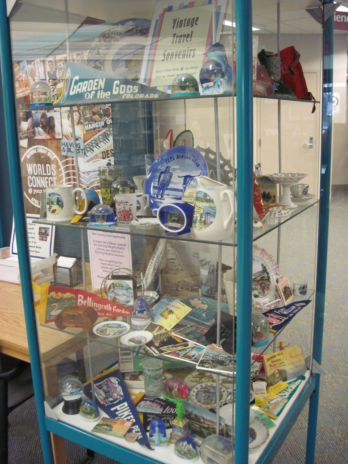 Tracy's Toys (and Some Other Stuff) Vintage Travel Souvenir Display