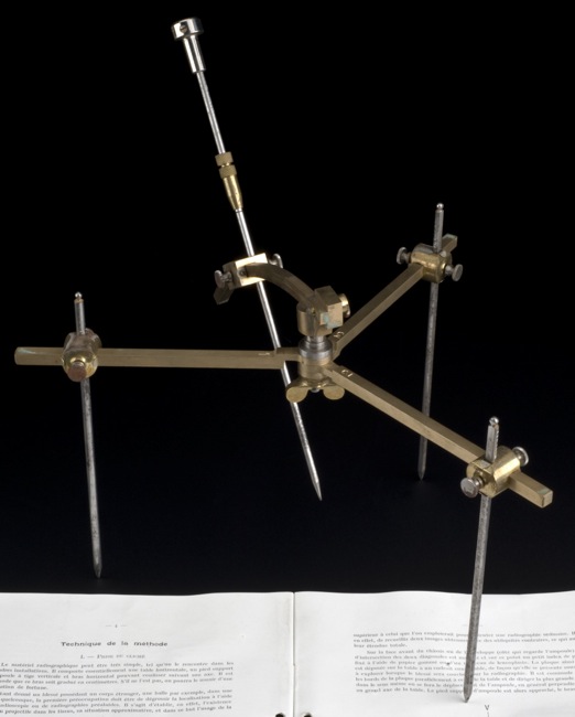 [ferramentas_medicas_antigas_11.jpg]