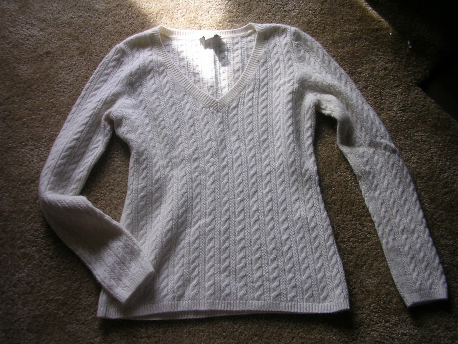 ~Scraps and Scribbles~: Fashion Friday: DIY Cuffed Sweater