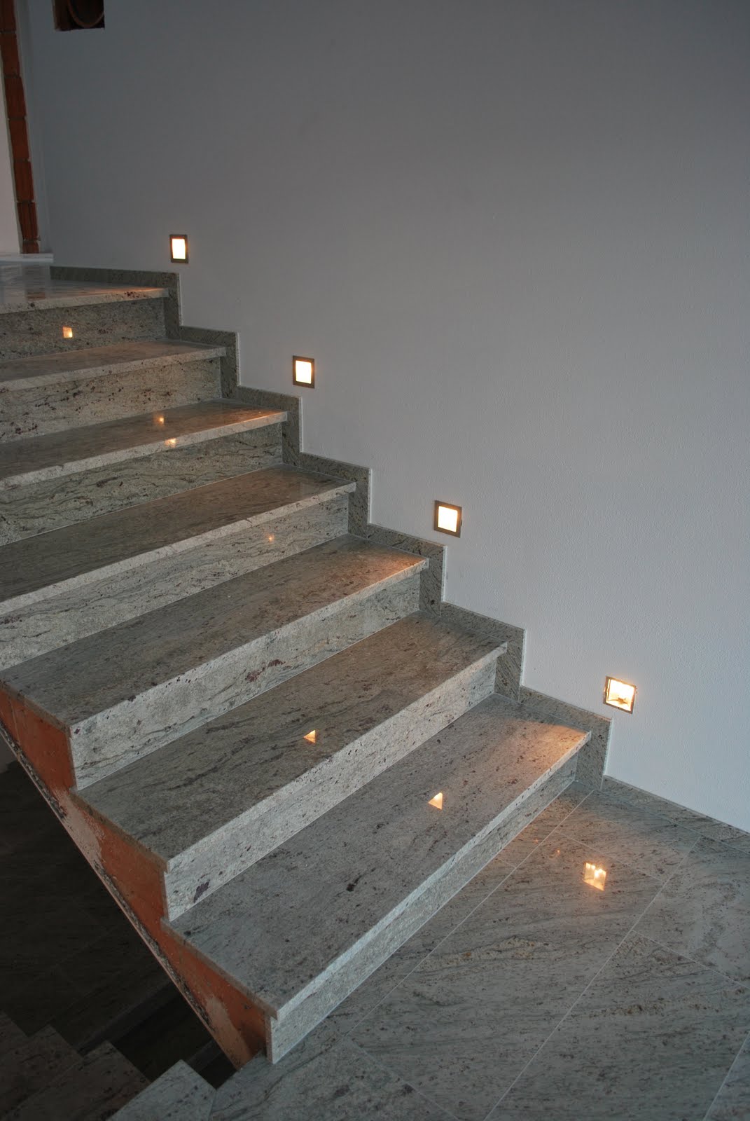 Diary Hausbau: Granitboden